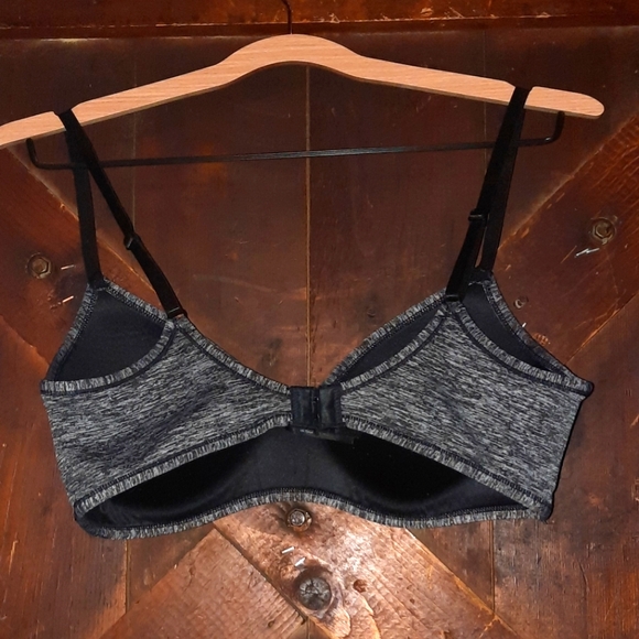 🌟3/50 (Bundle) Sport's Style Bra (No Wire)Bundle Set - Picture 7 of 13